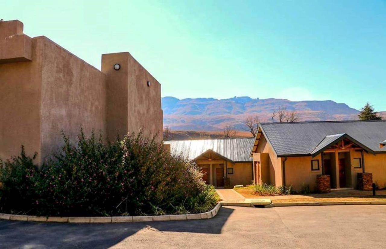 Premier Resort Sani Pass Himeville Exterior foto
